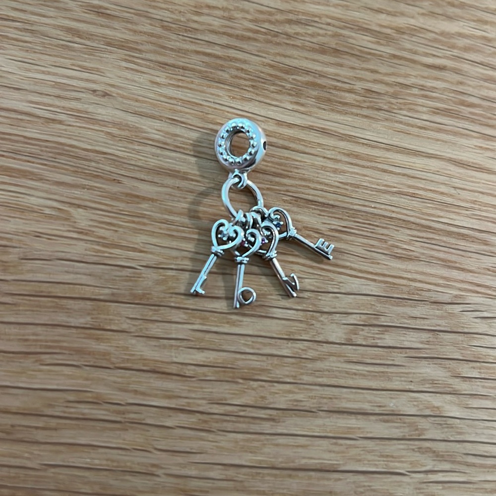Key dangle charm